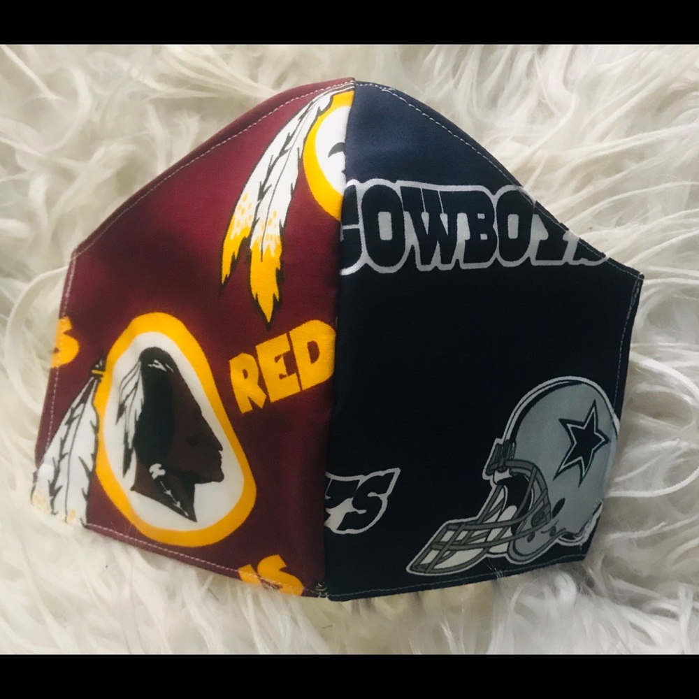 Divided home🤣Redskin/Dallas Face Mask..